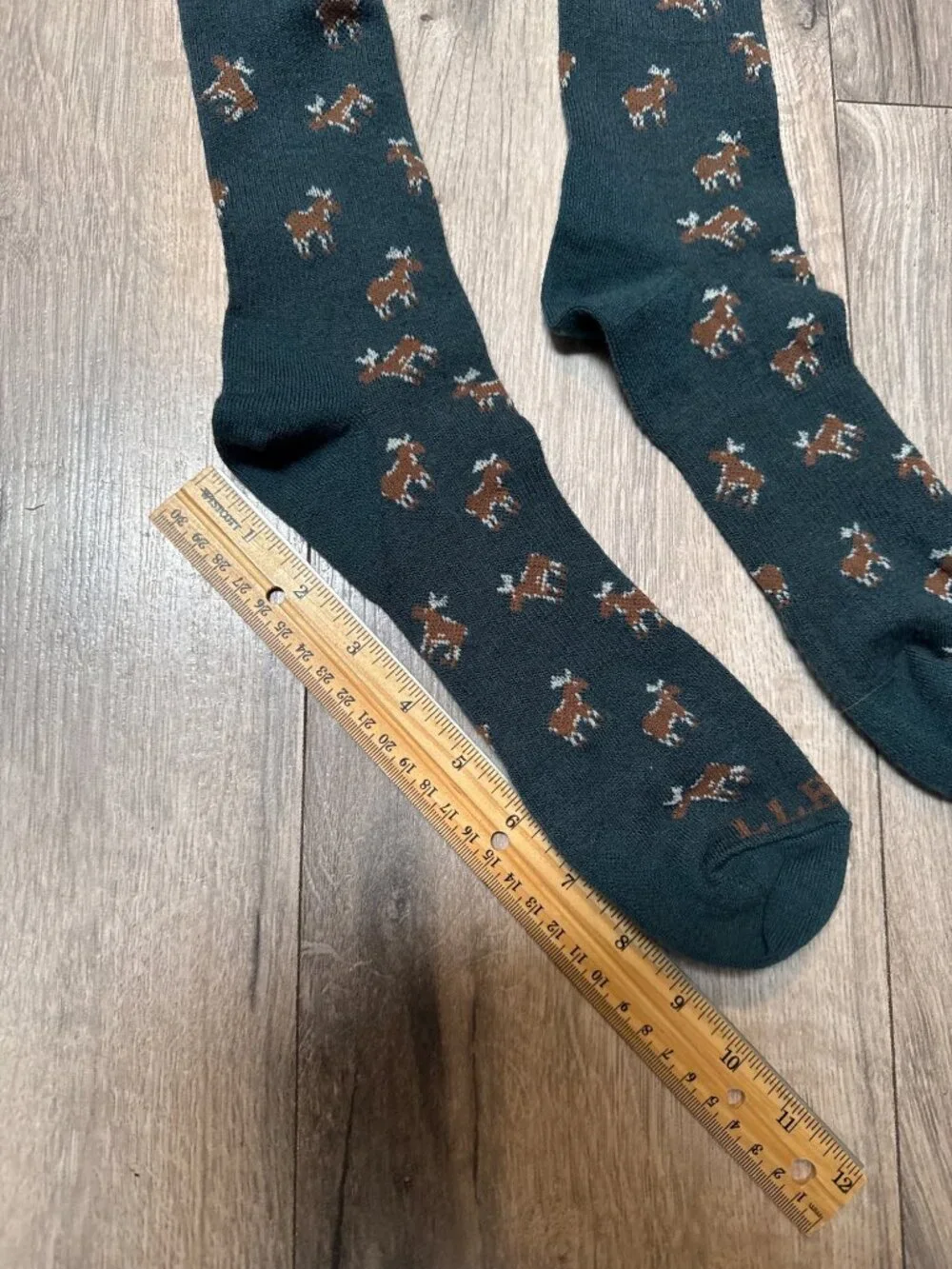 L.L.Bean Maine Motif Socks Merino Wool Blend Moose Pattern Green & Brown Casual